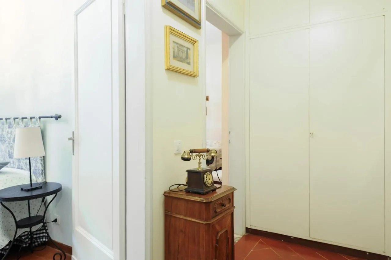 Da Costa S. Giorgio A Ponte Vecchio Apartment Florence